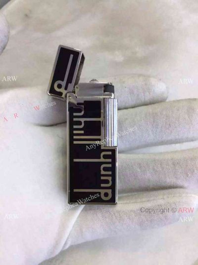 Dunhill Replica Lighter black w/ silver - Top End